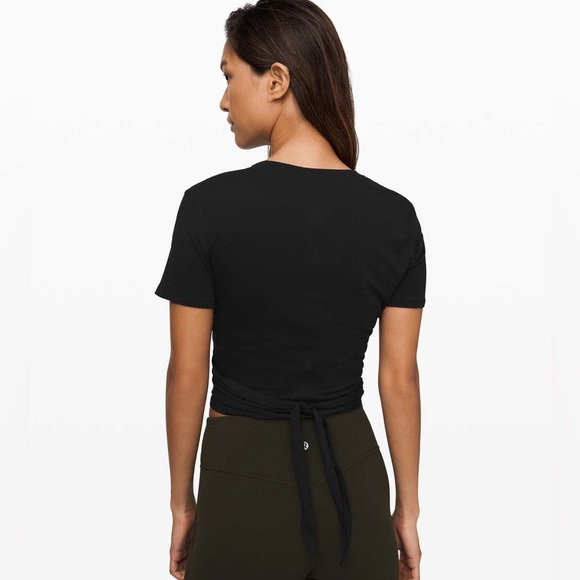 Lululemon Time To Restore Short Sleeve Black - Picture 1 of 8